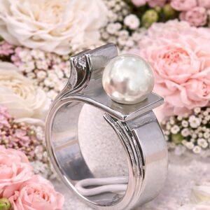 Elegant Silver Pearl Ring